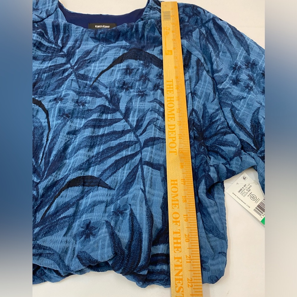 NWT Karen Kane Women's Blue Sand & Sky Lantern Sleeve Top size Large - Picture 14 of 14
